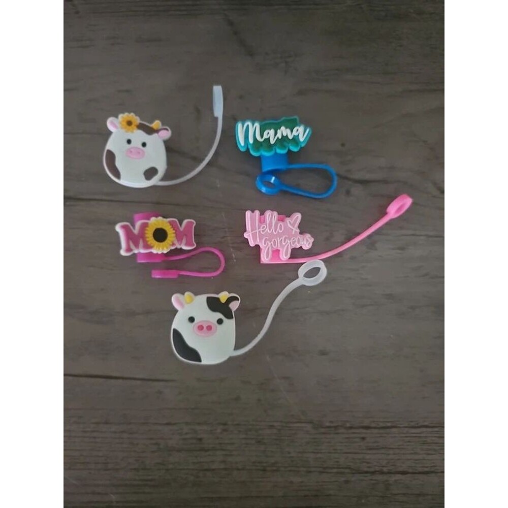 Straw Toppers Mom Cow Squishmellow